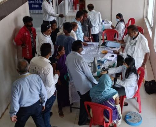 SR Hospital in Durg : 135 patients got health benefits in free health check-up camp