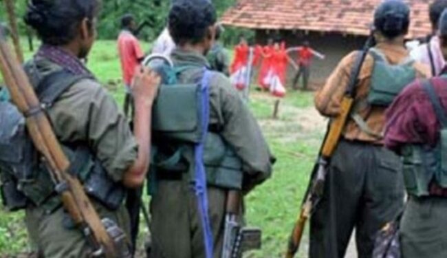 Naxal Encounter: Big success for the police…! 3 naxalites with prize money of 38 lakh rupees
