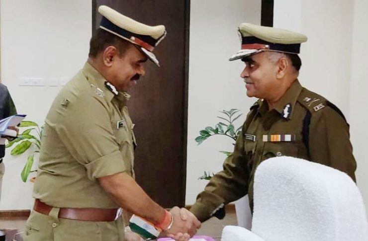 DM Awasthi Posting: Retired DGP DM Awasthi got contract appointment