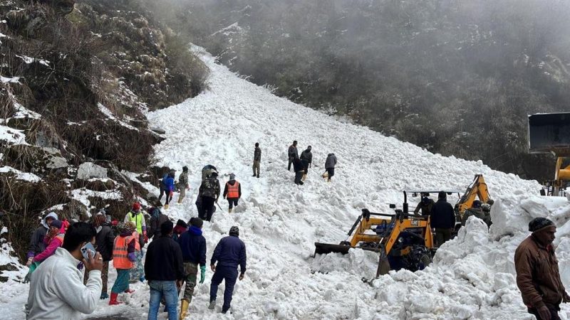 Sikkim Avalanche: Avalanche in Sikkim…6 tourists killed…150 people buried