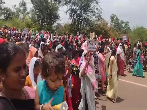 Demonstration Of Bihan Workers Women :