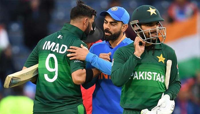 India-Pakistan match today, Virat tightened his grip on the bat of Pak player…