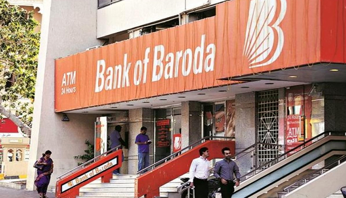 BIG BREAKING: Bank of Baroda's biggest action, 60 employees including 11 AGM suspended; read why