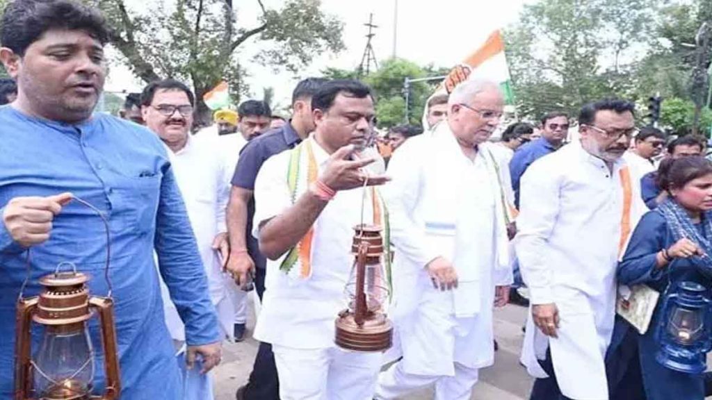 Congress party's protest against power cuts