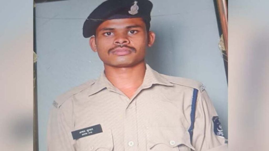 Kanker Bhanupratappur police station Karathi village malaria victim Bastar fighter soldier dies