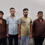 Biscuits Stolen At Raipur Railway Station : आदतन चोर की बेरहमी से पिटाई पड़ी महंगी, 4 वेंडर्स गिरफ्तार और 3 RPF स्टाफ निलंबित