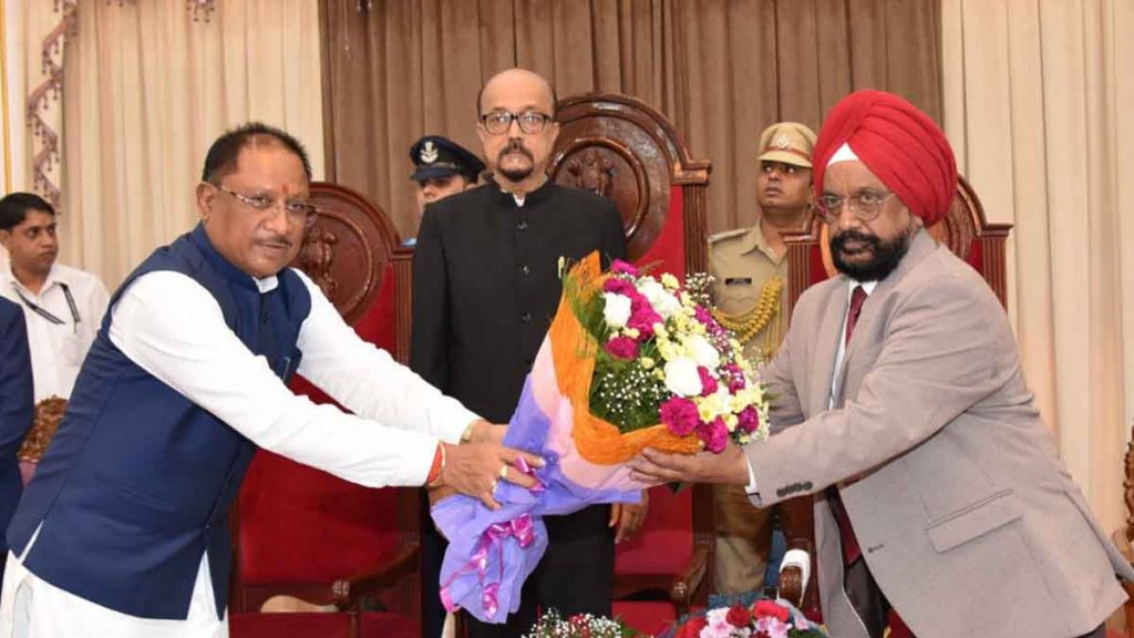 Inder Singh Uboveja became the Chief Lokayukta, Governor Ramen Deka administered the oath