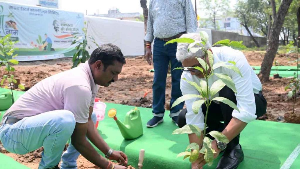 In SECL, the message of cleanliness was given by planting a tree in the name of mother in the cleanliness is service campaign.