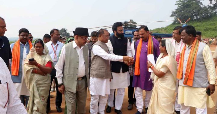 Chief Minister Vishnu Dev Sai reached Silauta in Surajpur district to attend Karma Mahotsav