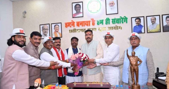 Vishwa Vijay Singh Tomar took over as the Chairman of the State Youth Commission