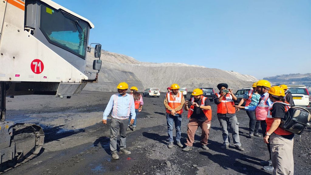 For the first time: Influencers learned about coal by descending 400 meters below the ground