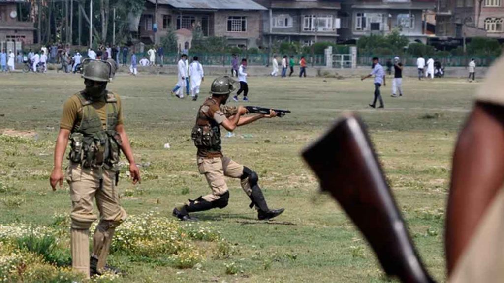 Pakistani army's brutality, firing on Baloch protesters; Women and children were also not spared...