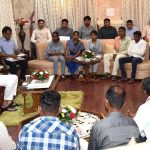 राज्यपाल से मिले नक्सली हिंसा से पीड़ित बस्तर के ग्रामीण, प्रभावितों को हर संभव मिलेगी मदद : डेका