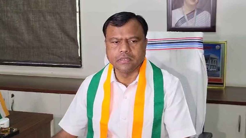 The double engine government is handing over the valuable mines of Bastar to its friends: Deepak Baij
