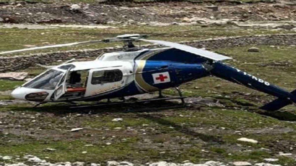 Helicopter crashes while going to Kedarnath Dham; God's blessing no one was hurt…