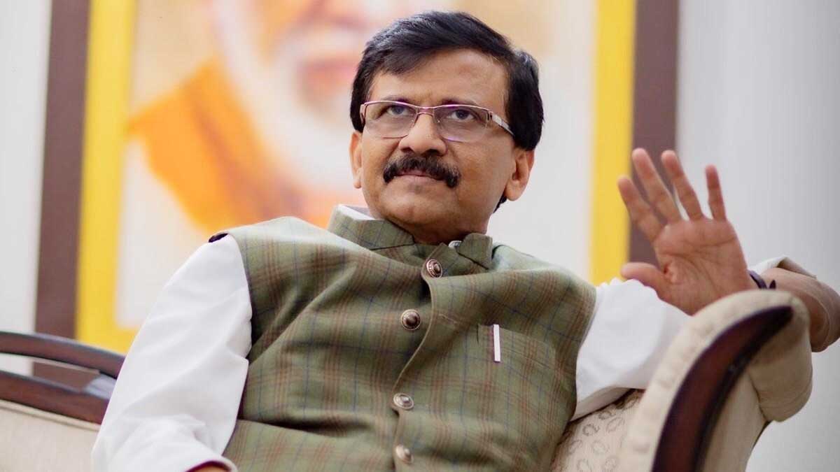 Today's Bebaak: Why is the government hesitating to take strict action against the snakes in the sleeves?