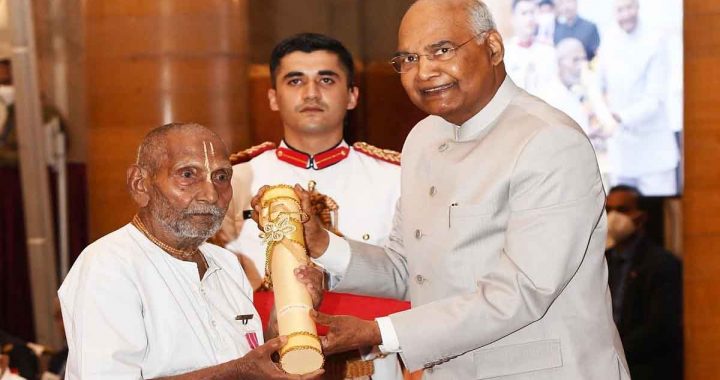 Yoga guru Swami Padmashri Shivanand Baba breathed his last at the age of 128.