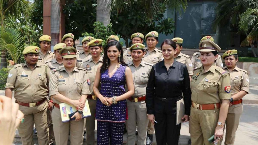 Shriya Pilgaonkar plays Inspector Devika in a strong and charming way in Lucknow