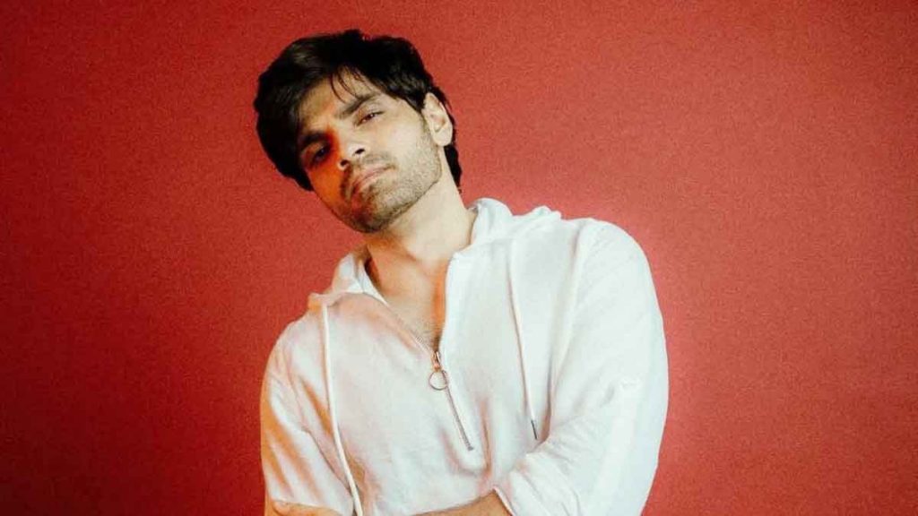 Amidst the success of Gamerlog, Kunal Bhan celebrated his birthday with family in Bahrain