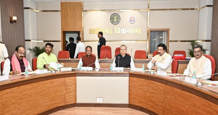 Chief Minister and opposition face to face in the assembly committee room