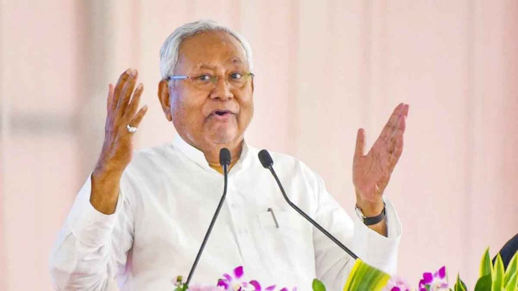 Nitish Kumar announced 30 percent reservation for women