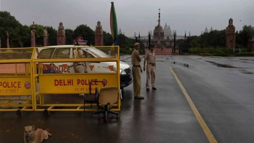 Delhi Police SI Arrested