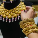Gold Price Today : चमका सोना…98,770 पर पहुंचा 10 ग्राम का भाव…चांदी स्थिर