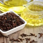 Clove Health Benefits: रसोई का ये मसाला सेहत को इन 10 तरीकों से पहुंचाता है फायदा…जानिए इसके बारे में…