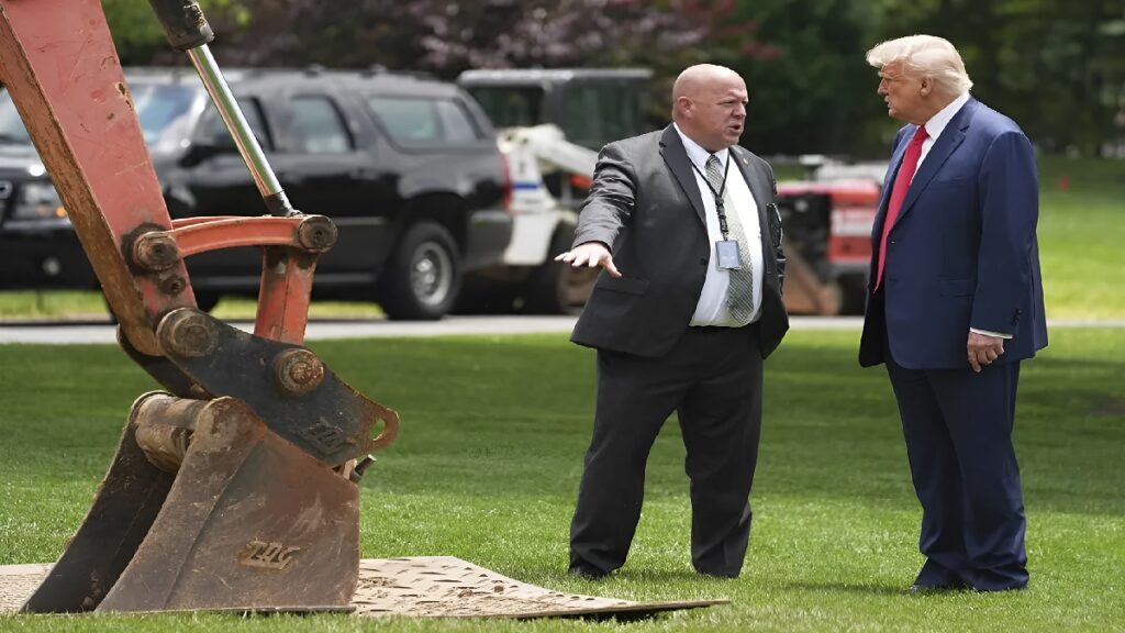 America White House Bulldozer