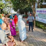 Yoga Awareness Program : वृद्धजनों के लिए योग और आध्यात्मिक चिकित्सा का दिया संदेश