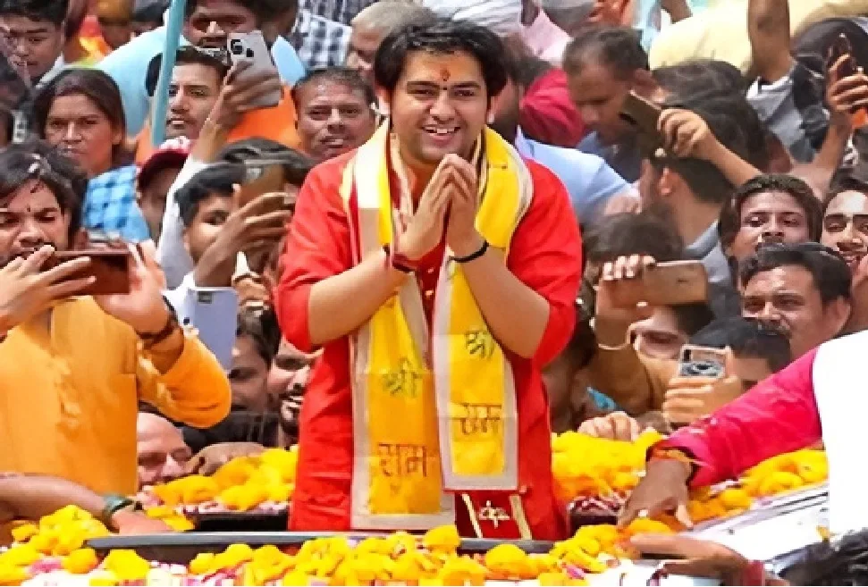 President Award Handicraft