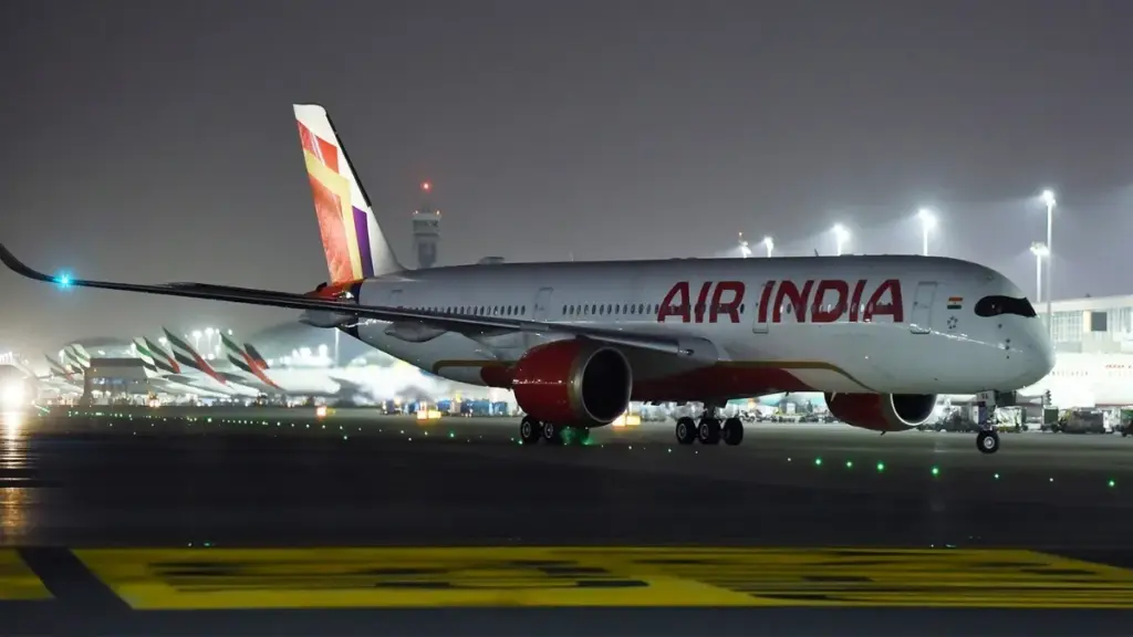 Iran Airspace Closure Alert