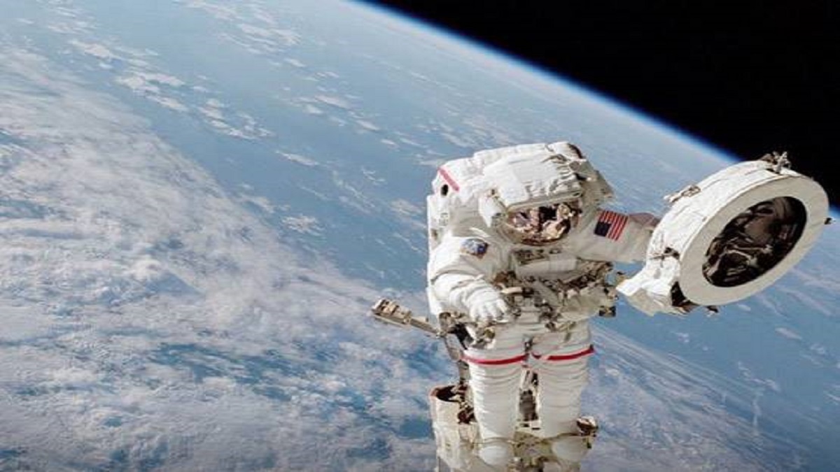 NASA Moon Mission 2026