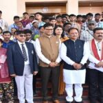 Naxal Surrendered Youth CG : नक्सलवाद छोड़ संविधान की राह: 120 पूर्व नक्सली युवाओं ने विधानसभा में देखा लोकतंत्र