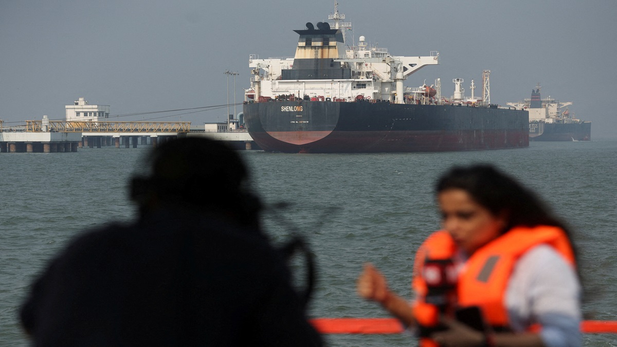 Hormuz Strait Tanker Crisis