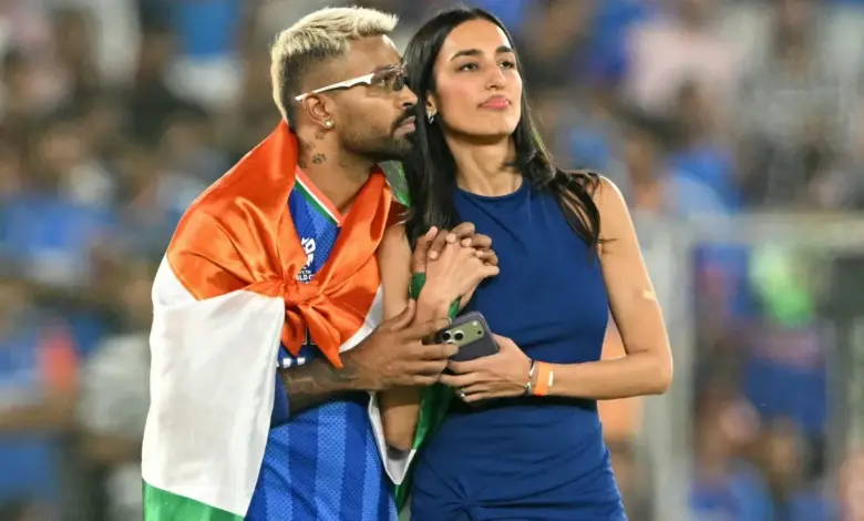 Hardik Pandya Complaint Pune