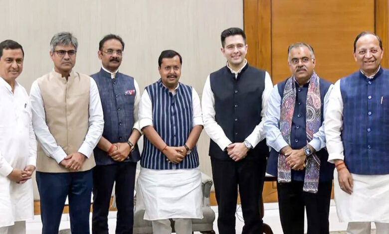 Now the traitors will destroy Lanka.