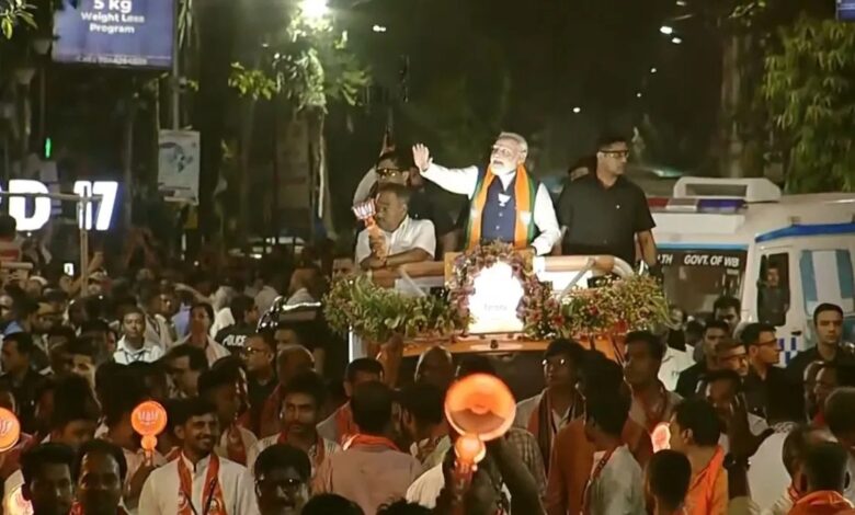 PM Modi Kolkata Roadshow