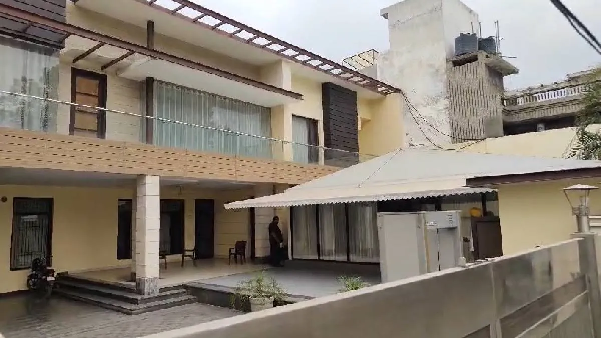 Cabinet Minister ED Action