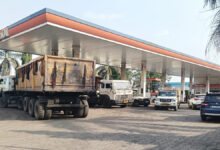 Heavy vehicles occupy retail pumps, slowing Korba's pace, with 2,000 vehicles on the road sale on the verge of stalling