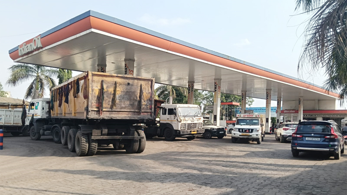 Heavy vehicles occupy retail pumps, slowing Korba's pace, with 2,000 vehicles on the road sale on the verge of stalling