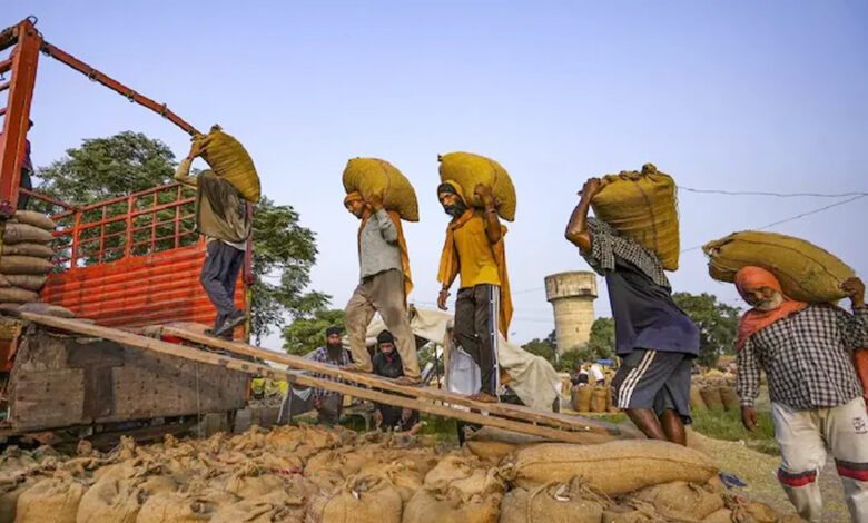 Why are laborers still helpless?