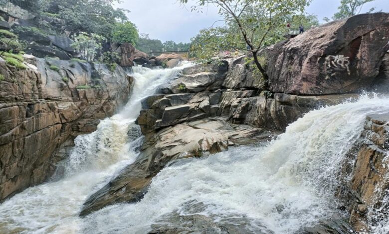 Jashpur Ranidah Waterfall Tourism