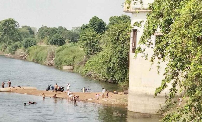 The project worth Rs 62 crore could not quench the thirst of 24 villages, who is responsible?