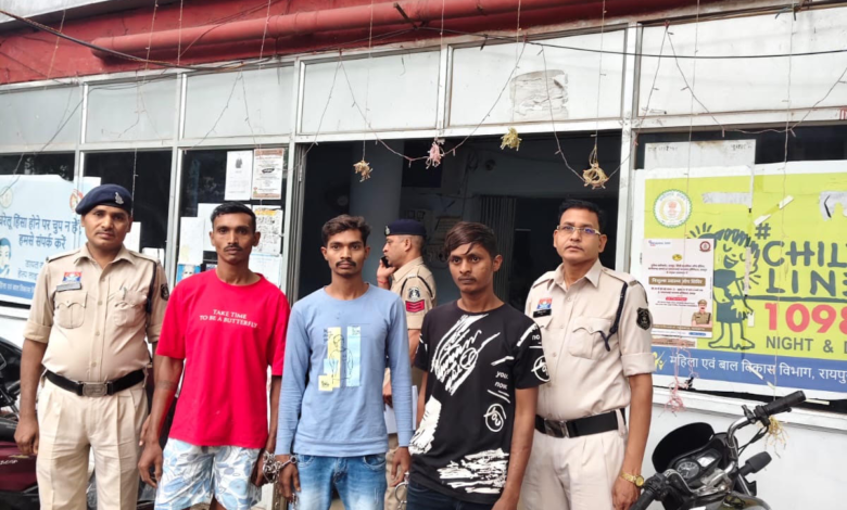 Youth attacked with a knife over an old dispute; three brothers arrested